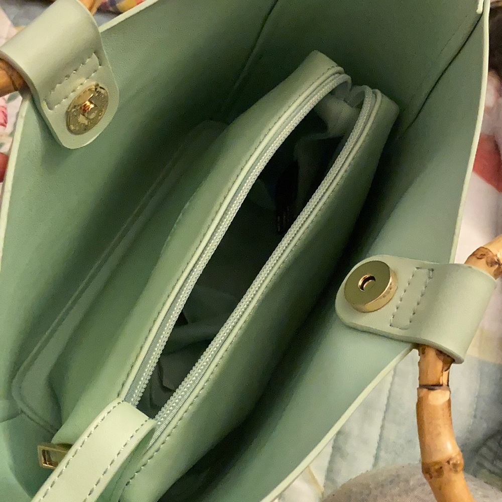 Sea foam-Green “Like Dreams” bucket bag